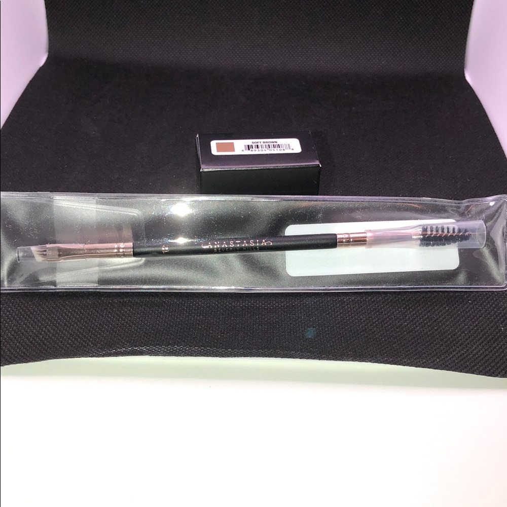 Anastasia dipbrow pomade soft brown and dusk ended angled brush NEW